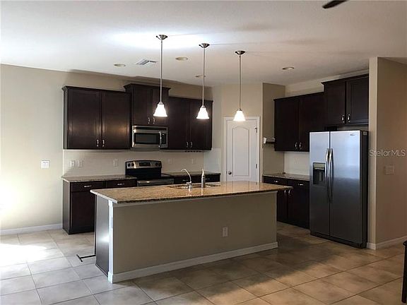 3rd image of 11620 Storywood Dr