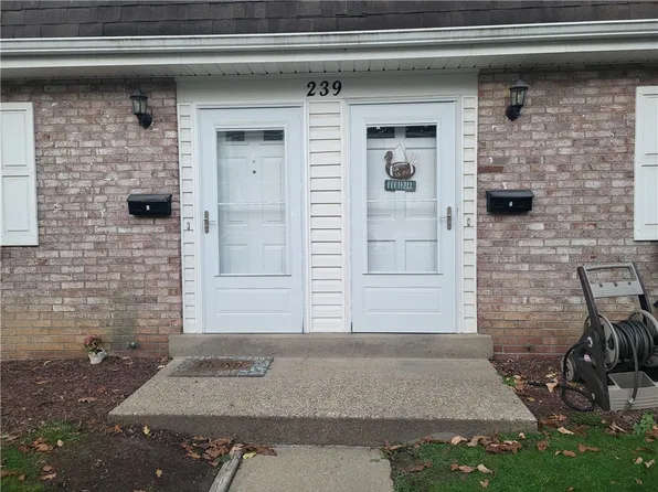 239 Whitestown Vlg APT D, Butler, PA 16001