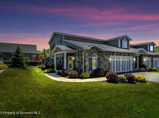 98 Wyndham Rd, Clarks Summit, PA 18411