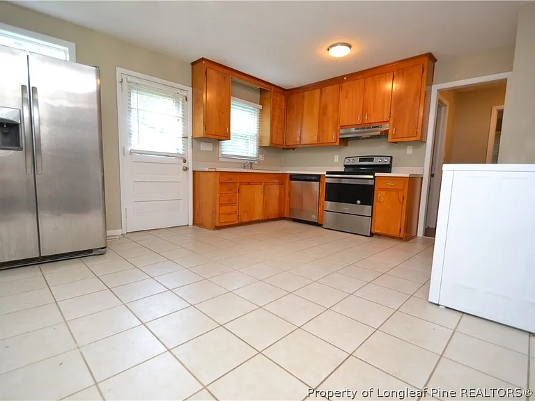 5131 Lundy Dr — Photo 6