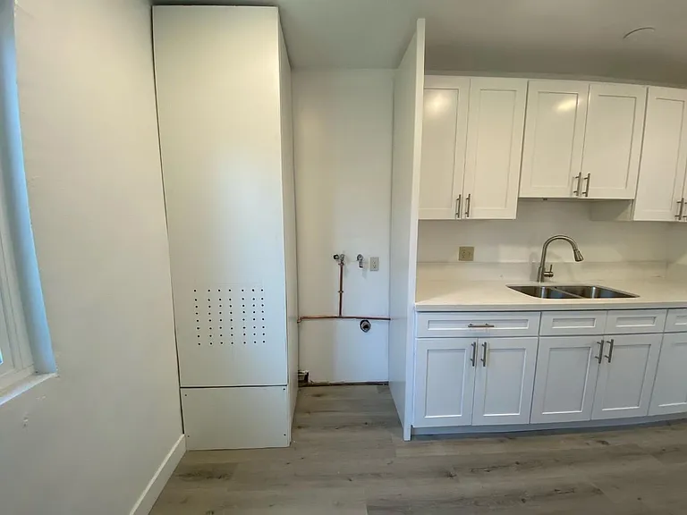 1057 E Hyde Park Blvd #A — Photo 10