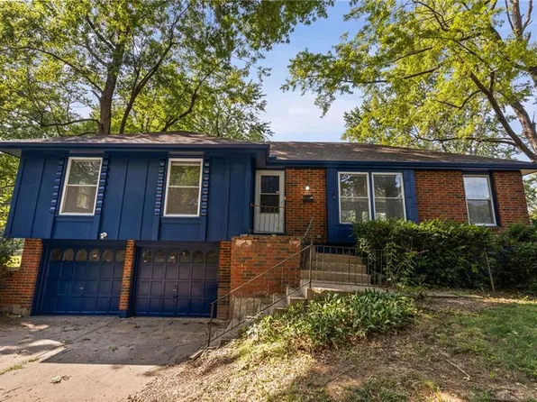11038 Greenwood Rd, Kansas City, MO 64134