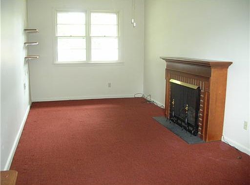 4th image of 900 74th St