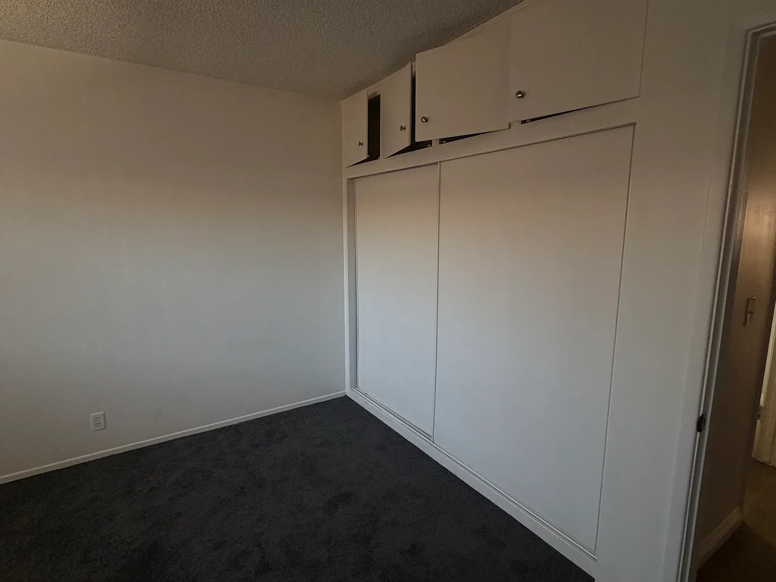 2 bed, 900 sqft, $2,495 — Photo 2