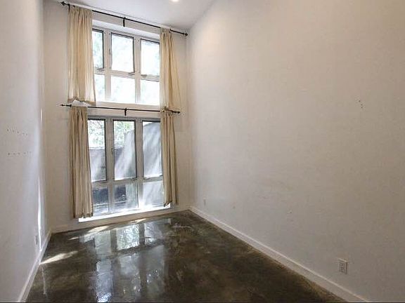 4th image of 92 Scholes St APT 2R