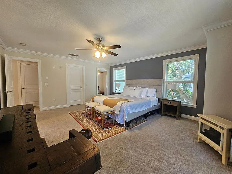 7402 S De Soto St — Photo 25