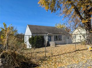 2620 S 40th Ter, Kansas City, KS 66106