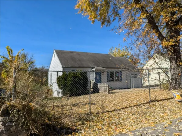 2620 S 40th Ter, Kansas City, KS 66106