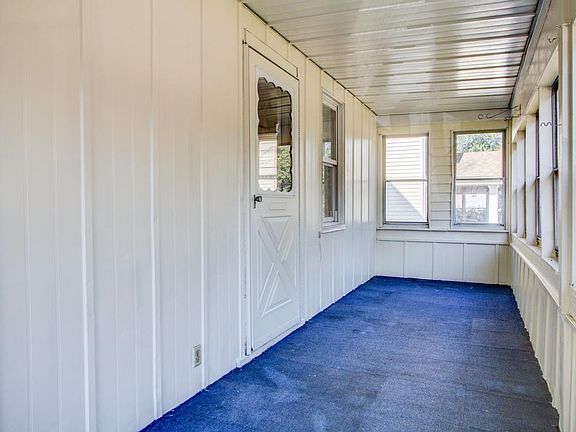 4th image of 286 E Archwood Ave