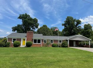 2198 Pads Rd, North Wilkesboro, NC 28659