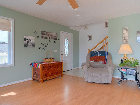 5th image of 1902 Seymour Dr