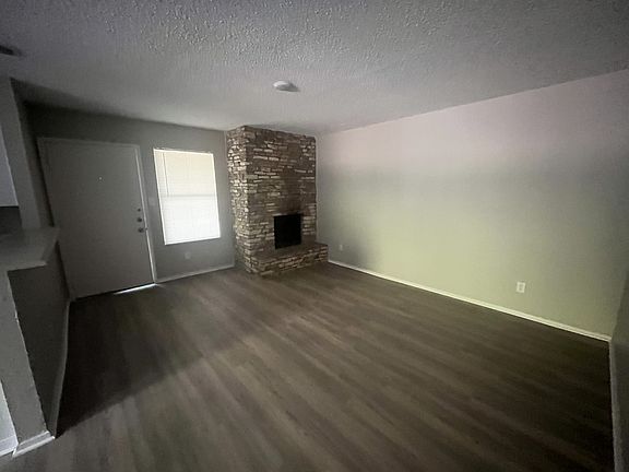 2nd image of 803 Bracewood Cir APT B