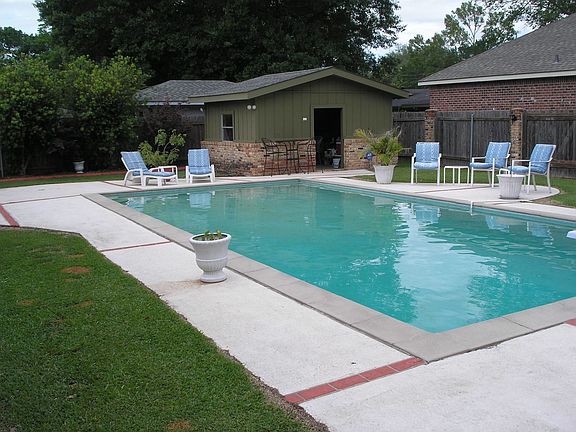 3rd image of 314 University Dr