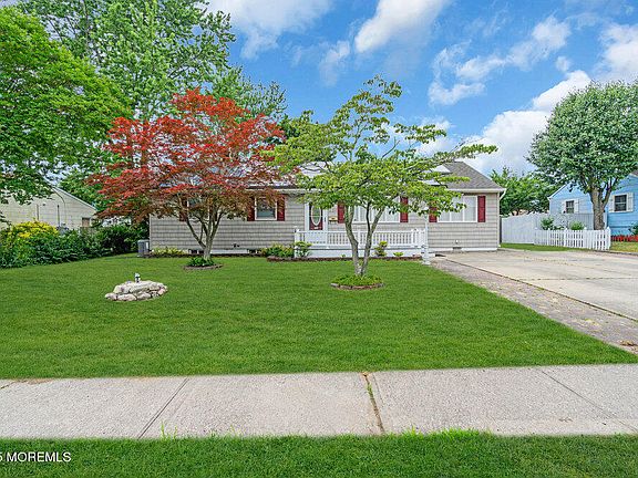 2nd image of 226 Carol Drive