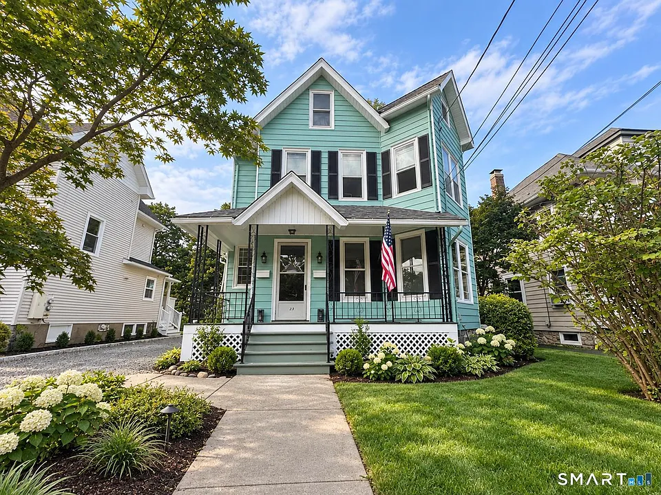 23 Quintard Ave #A