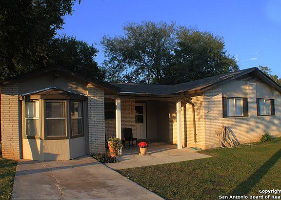 3rd image of 4935 Casa Espana St