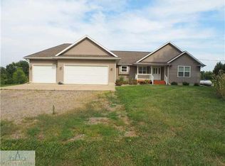 281 S Canfield Rd, Eaton Rapids, MI 48827