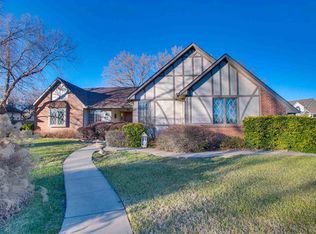 141 N Ashley Park Ct, Wichita, KS 67212