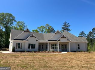67 Georgian Pines Dr, Senoia, GA 30276