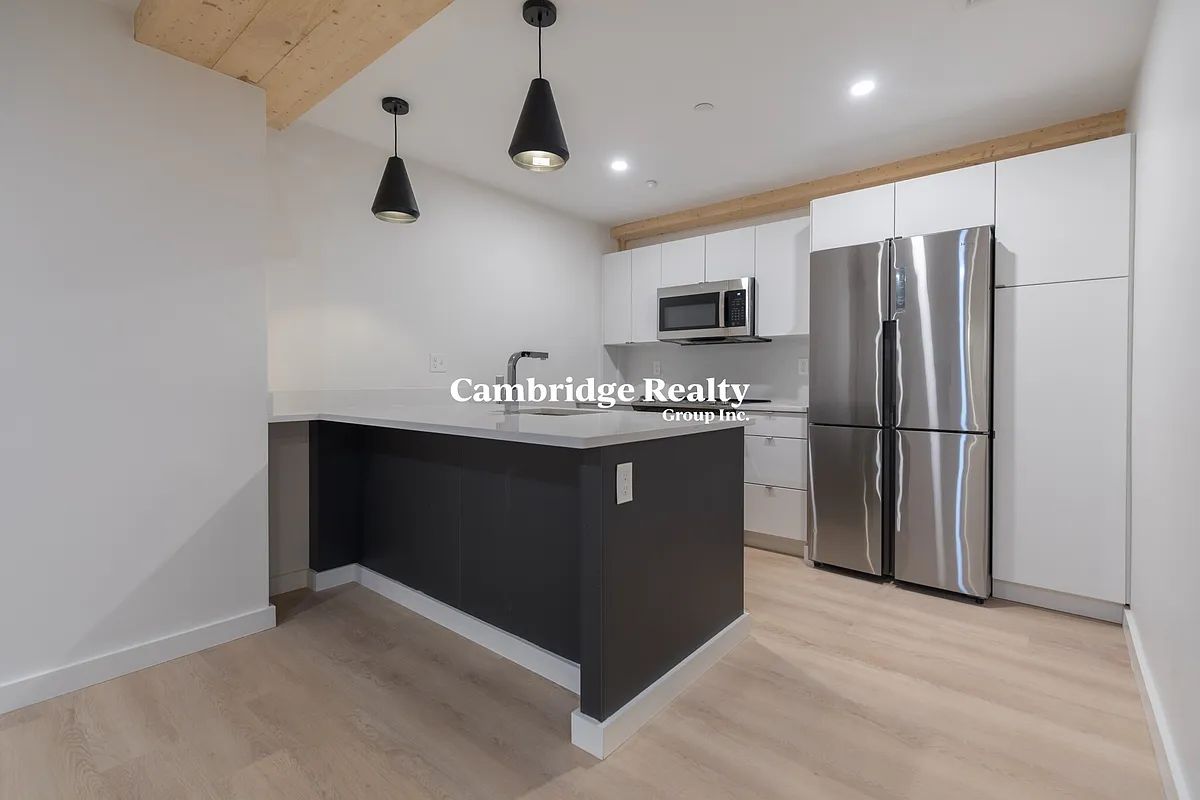 Building Photo - 11 Lenox St #503T