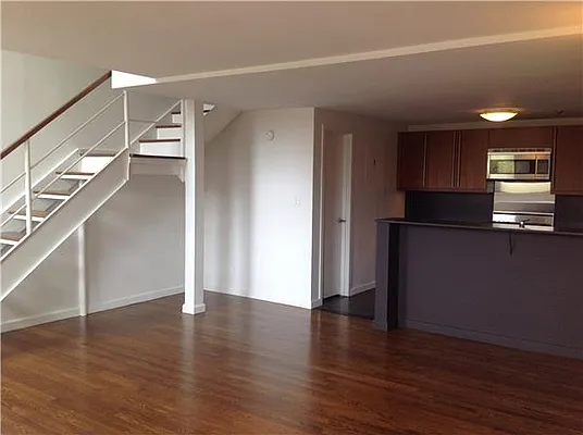 Rented by R New York | media 26