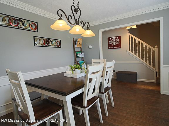 5th image of 604 Greencliff Dr