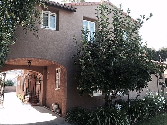 gated driveway