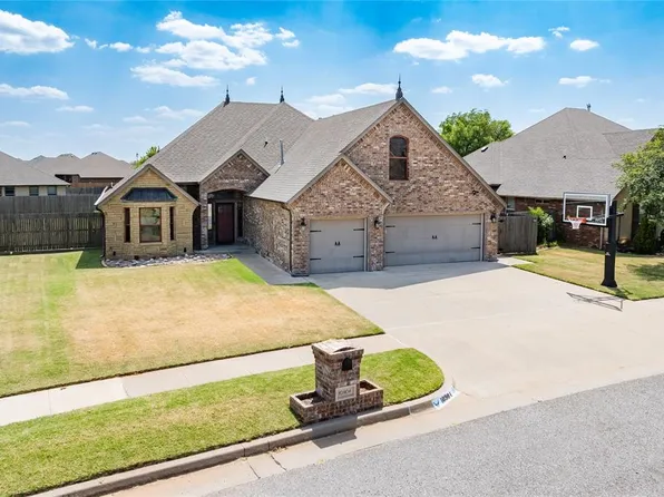 10904 SW 19th St, Yukon, OK 73099