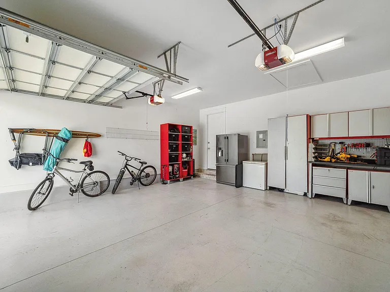327 Cobalt Ln — Photo 43
