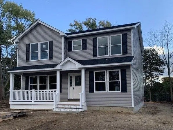 40 44th Street, Copiague, NY 11726