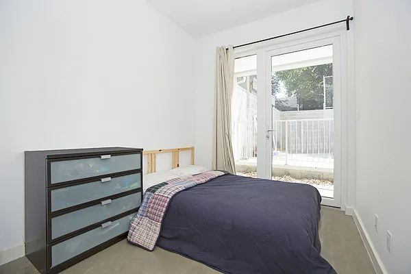 Rented by Compass | media 16