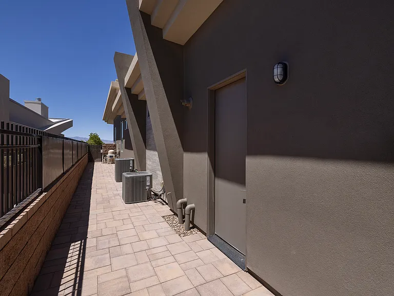 663 Palisade Rim Dr — Photo 43