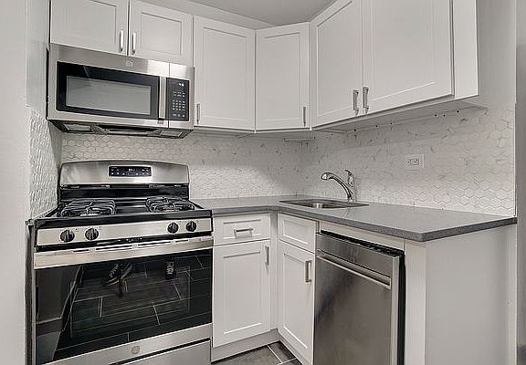 3rd image of 5611 94th St #5U