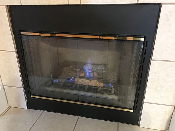 Gas logs, Great Room