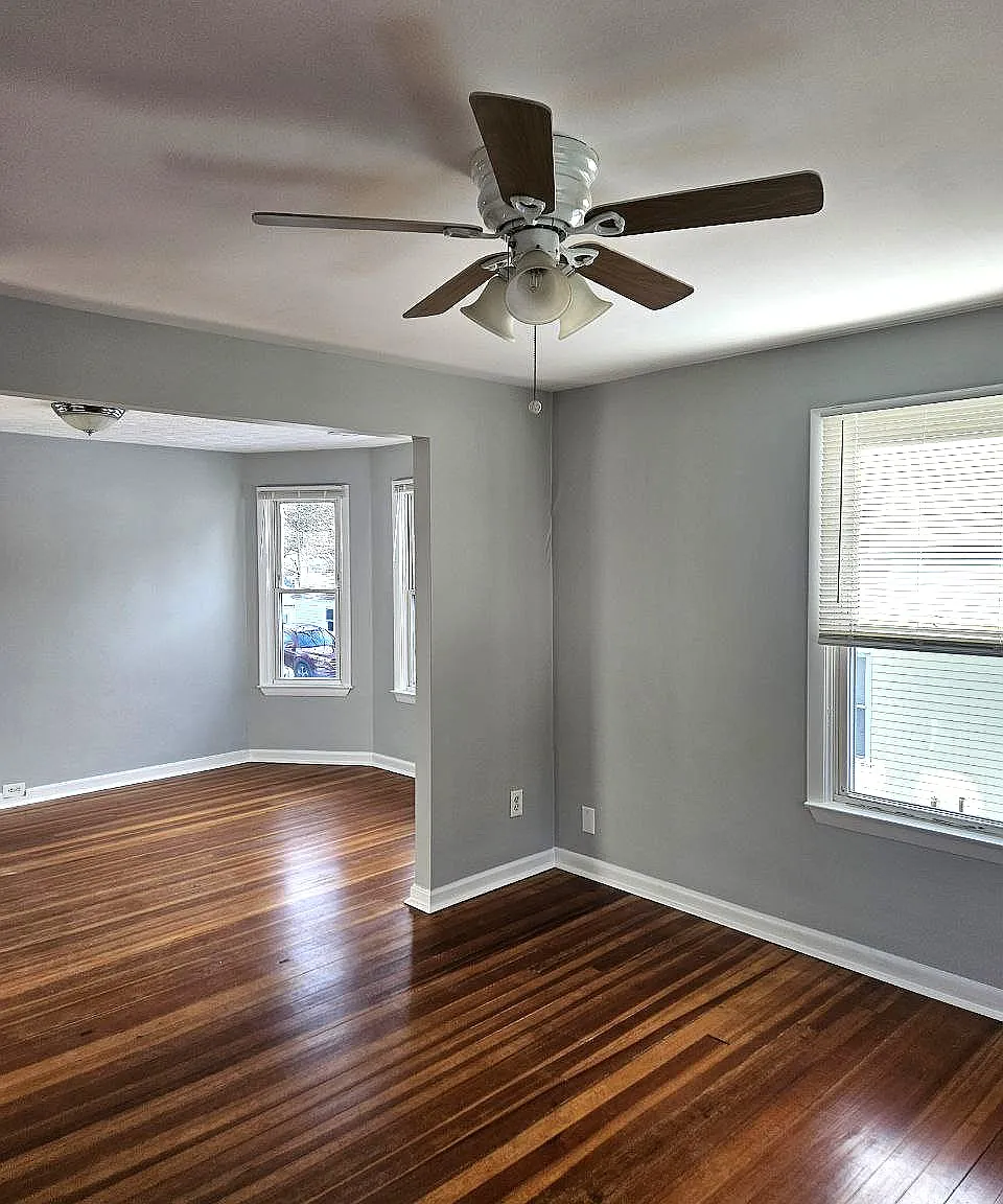 2 bed, 974 sqft, $1,700 — Photo 2