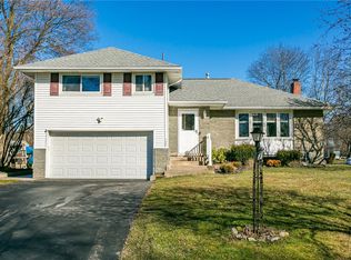 166 Bradford Rd, Pittsford, NY 14534