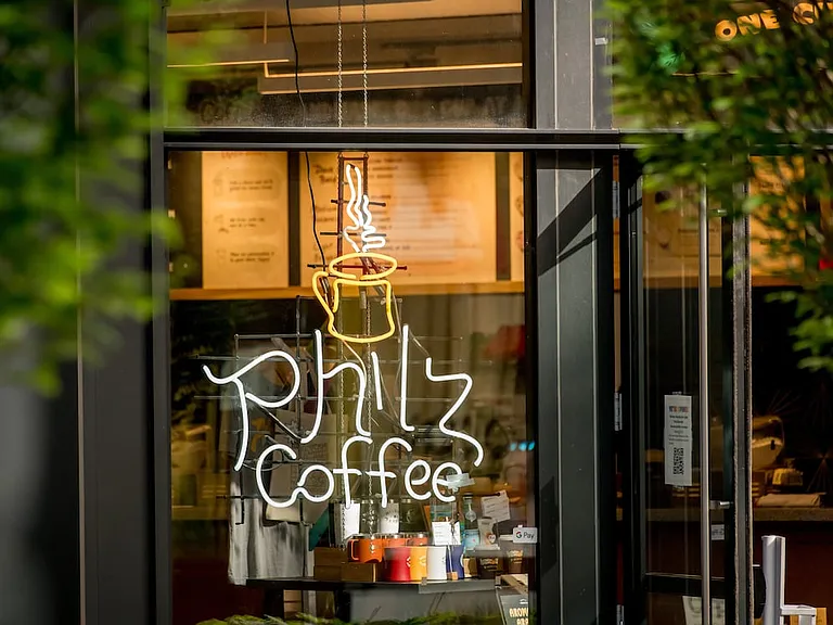 Blocks from coffee shops and restaurants