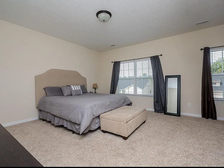 866 Westlawn Dr — Photo 5