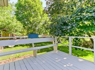 6205 Cottonwood Dr, Shawnee, KS 66216