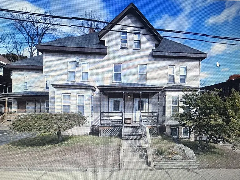 42 Chestnut St #16 — Photo 1