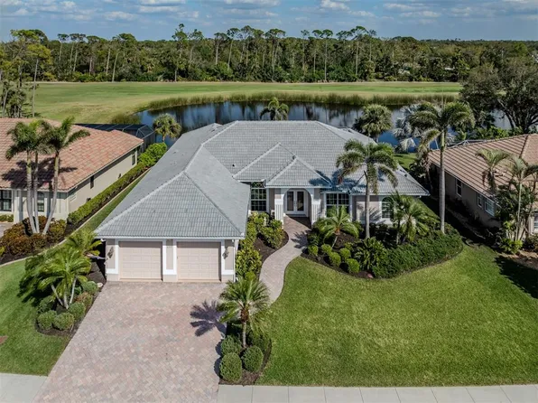 692 Egret Walk Ln, Venice, FL 34292