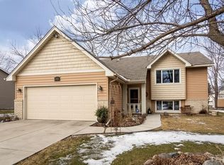 5750 W 139th St, Savage, MN 55378