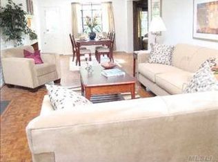 38 Range Dr, Merrick, NY 11566