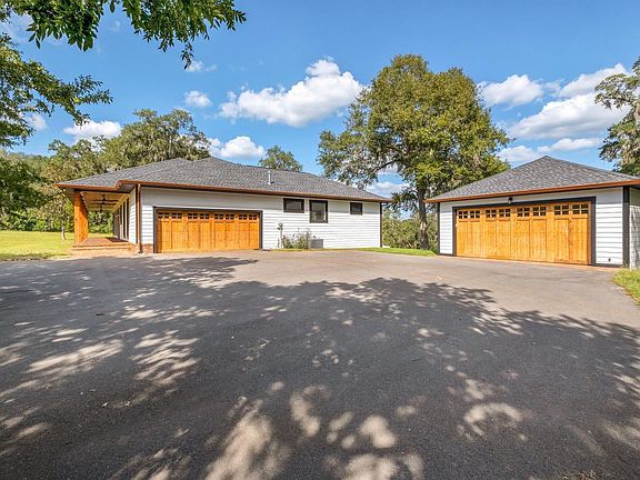 2nd image of 9835 Woodland Hills Way