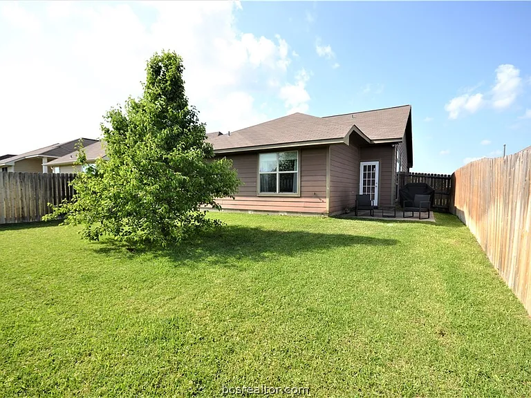 2814 Silver Oak Dr — Photo 11