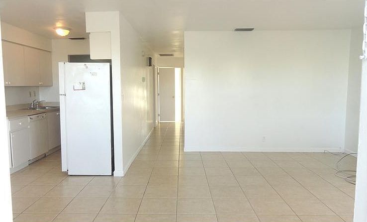 1st image of 5625 NE 3rd Ave