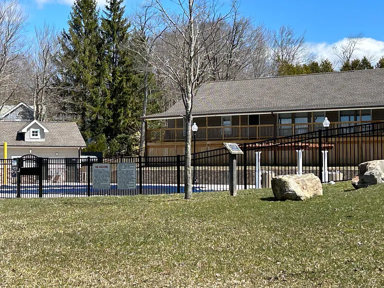 709 Edgewood Rd #1 — Photo 21