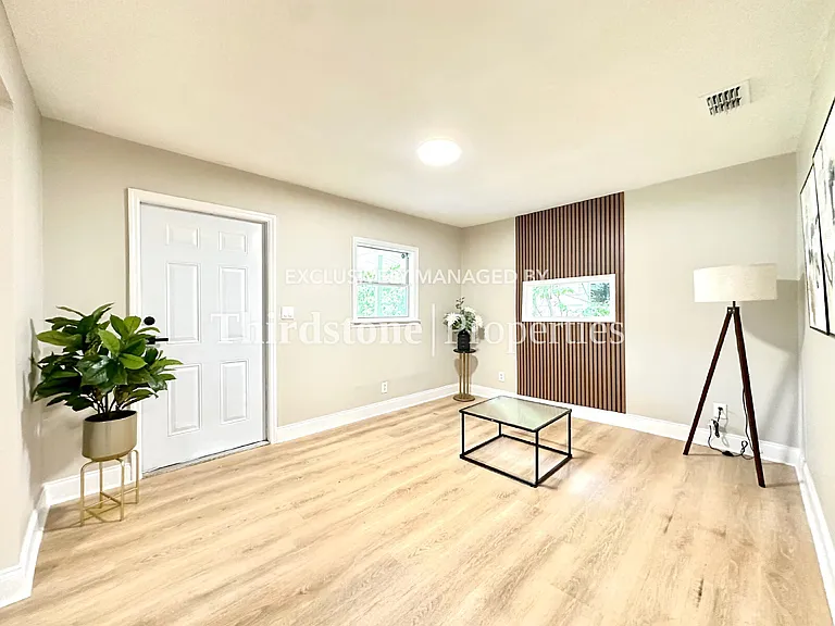 1165 Orton St — Photo 13