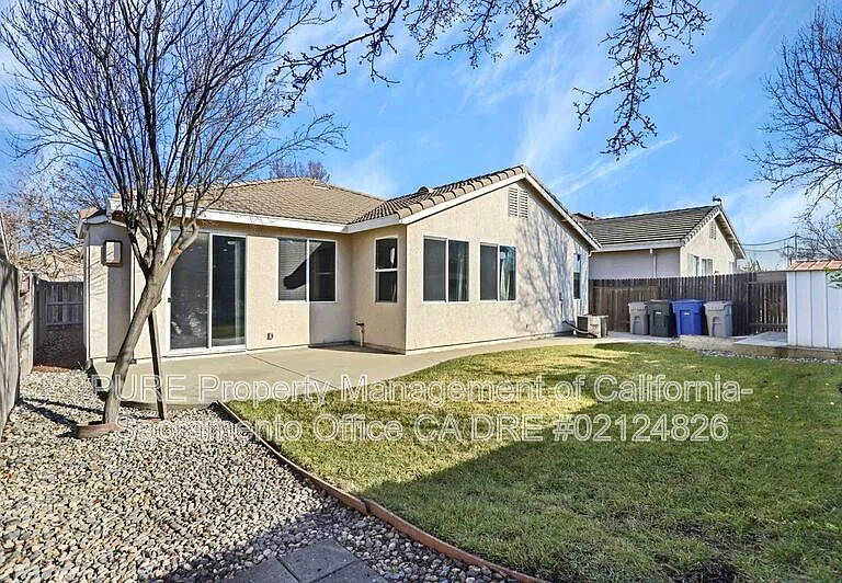 1518 Sandmark Dr — Photo 10