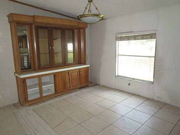 4th image of 10810 Tuckaway Dr